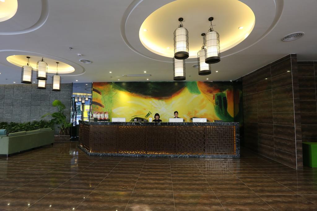 Sotel Inn Hotel San Yuan Li Branch Гуанчжоу Экстерьер фото